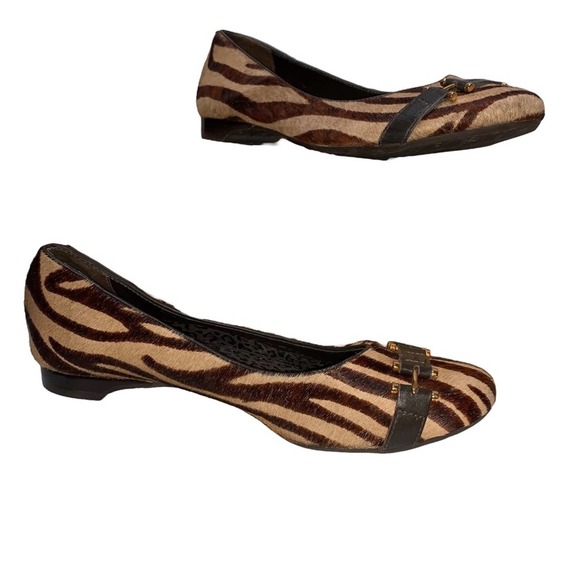 Diego du Lucca pony hair flats w/leather brass accent, tiger stripes, size8, EUC - Picture 2 of 7